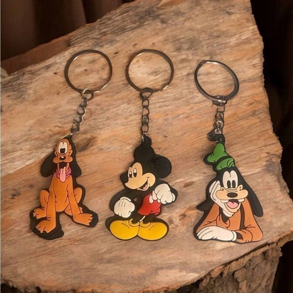 DISNEY’S Trio’s —Goofy , Mickey & Pluto keychain bundle (new) set of 3
